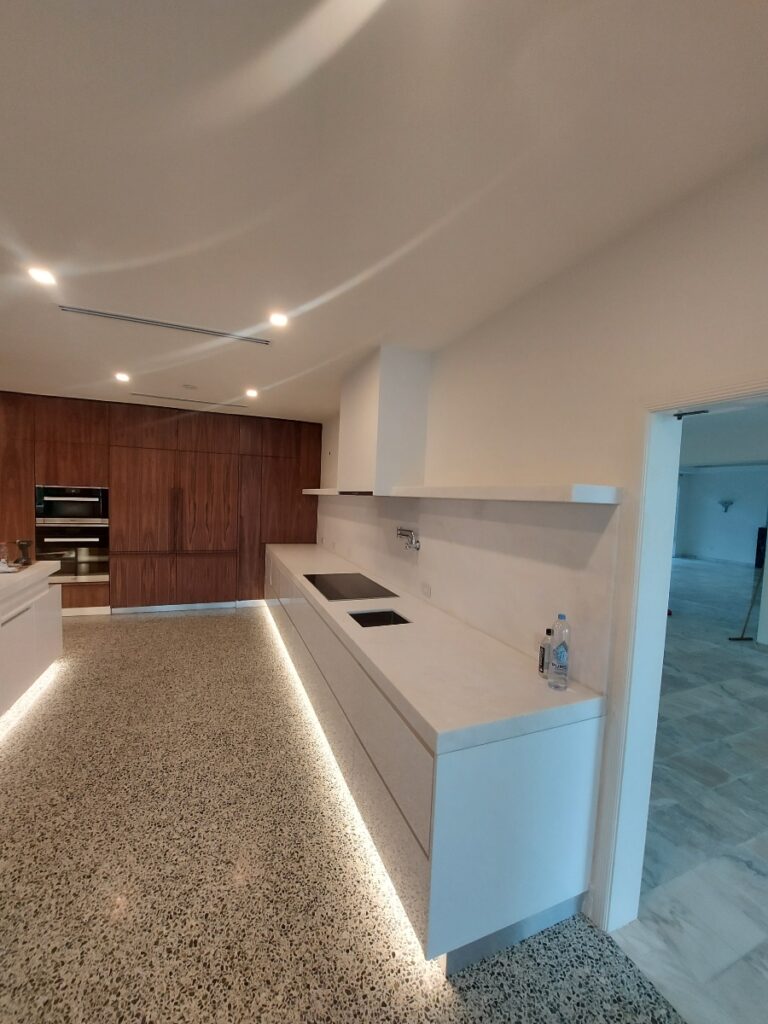 Image gallery image